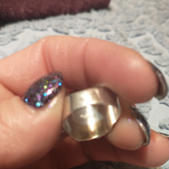 Vintage Sterling silver ring. Size 6 - Picture 3 of 3